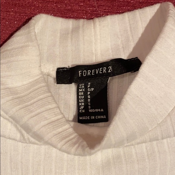 High neck long sleeve crop top - Picture 3 of 3